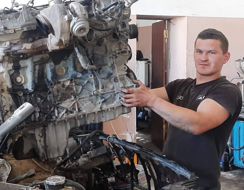 ВАСИЛЬ ПОП'ЮК